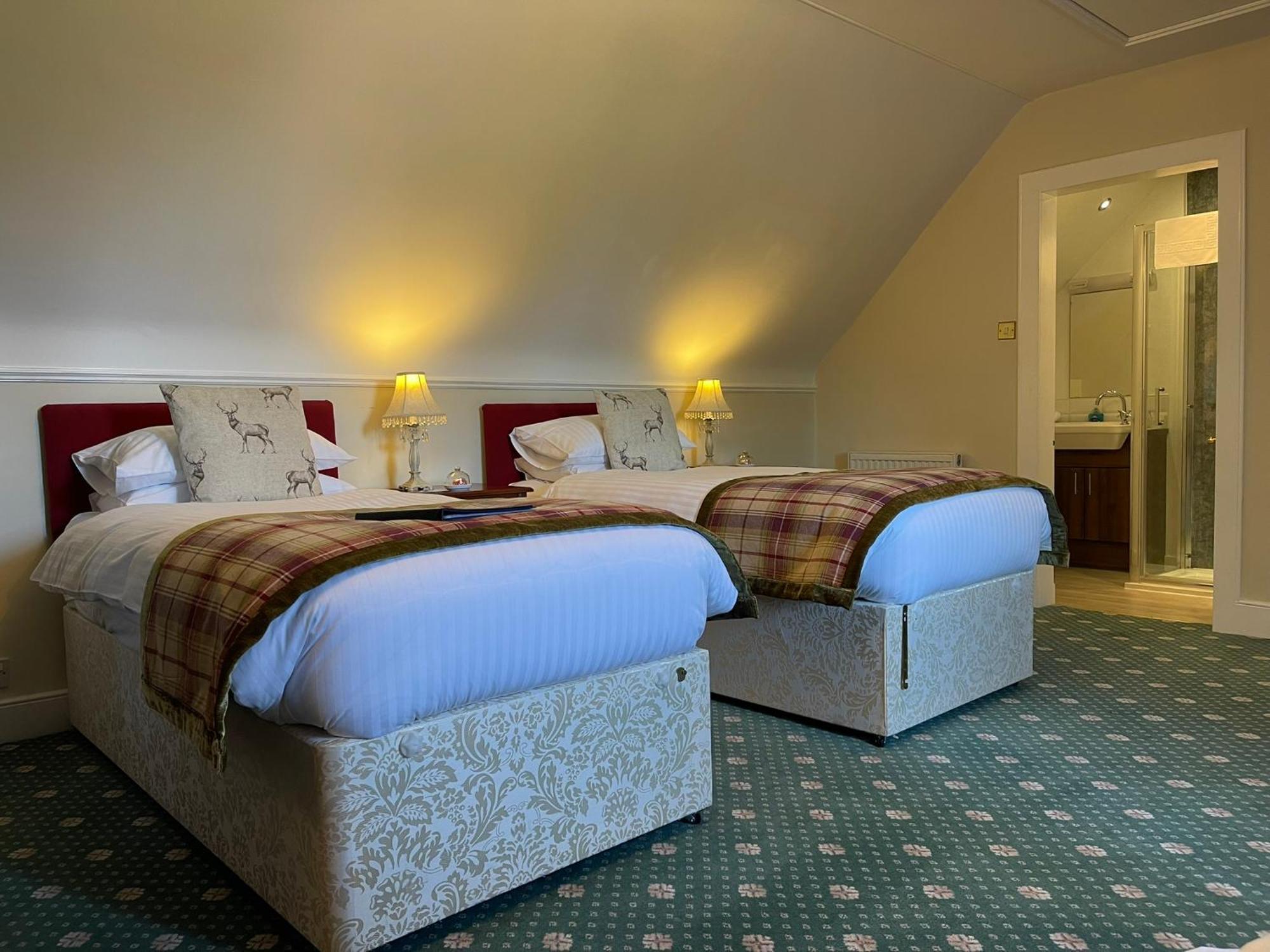 Ravenscourt House, Hotel