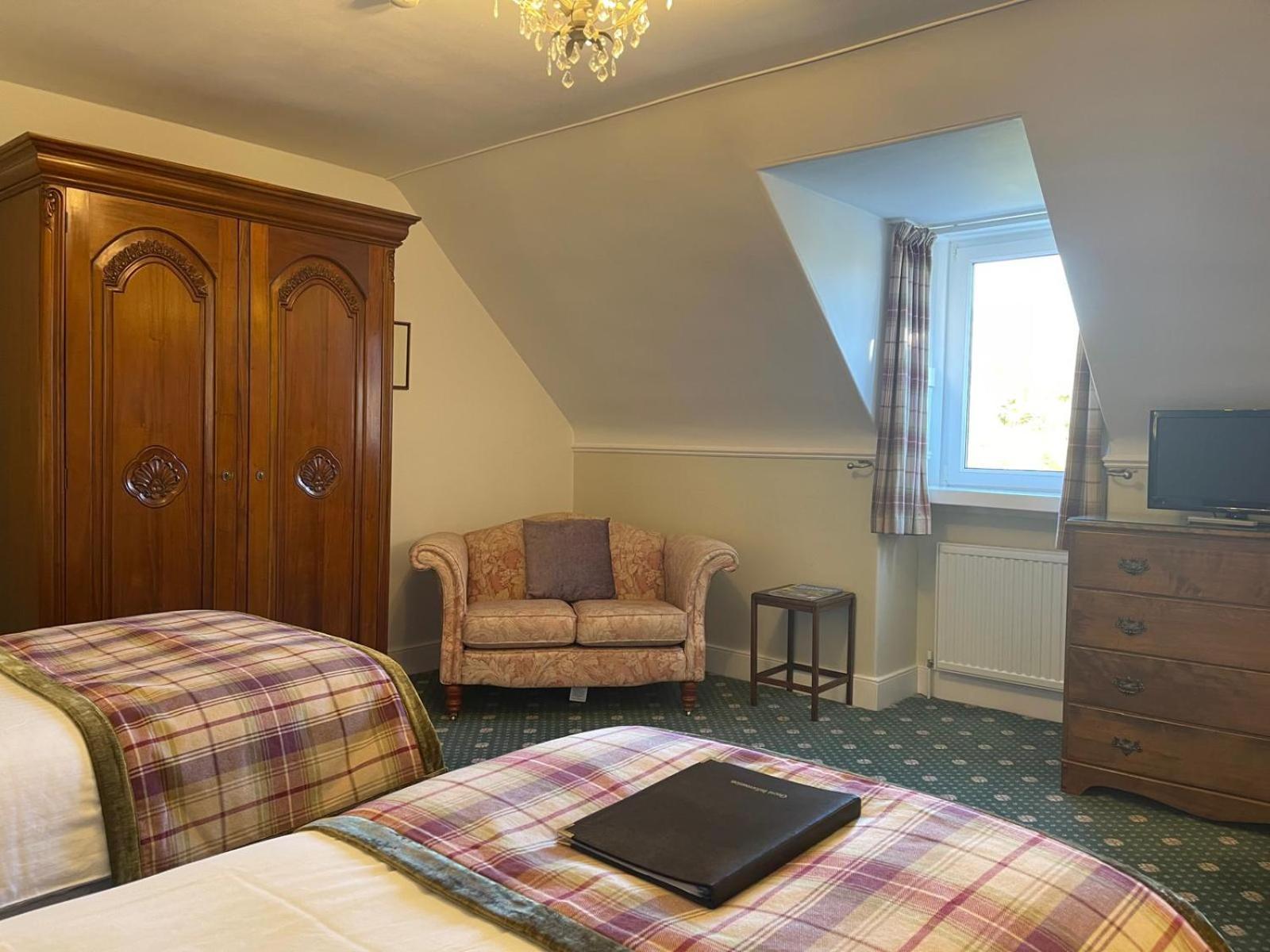 Ravenscourt House,