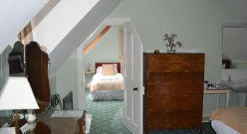 Ravenscourt House, Hotel