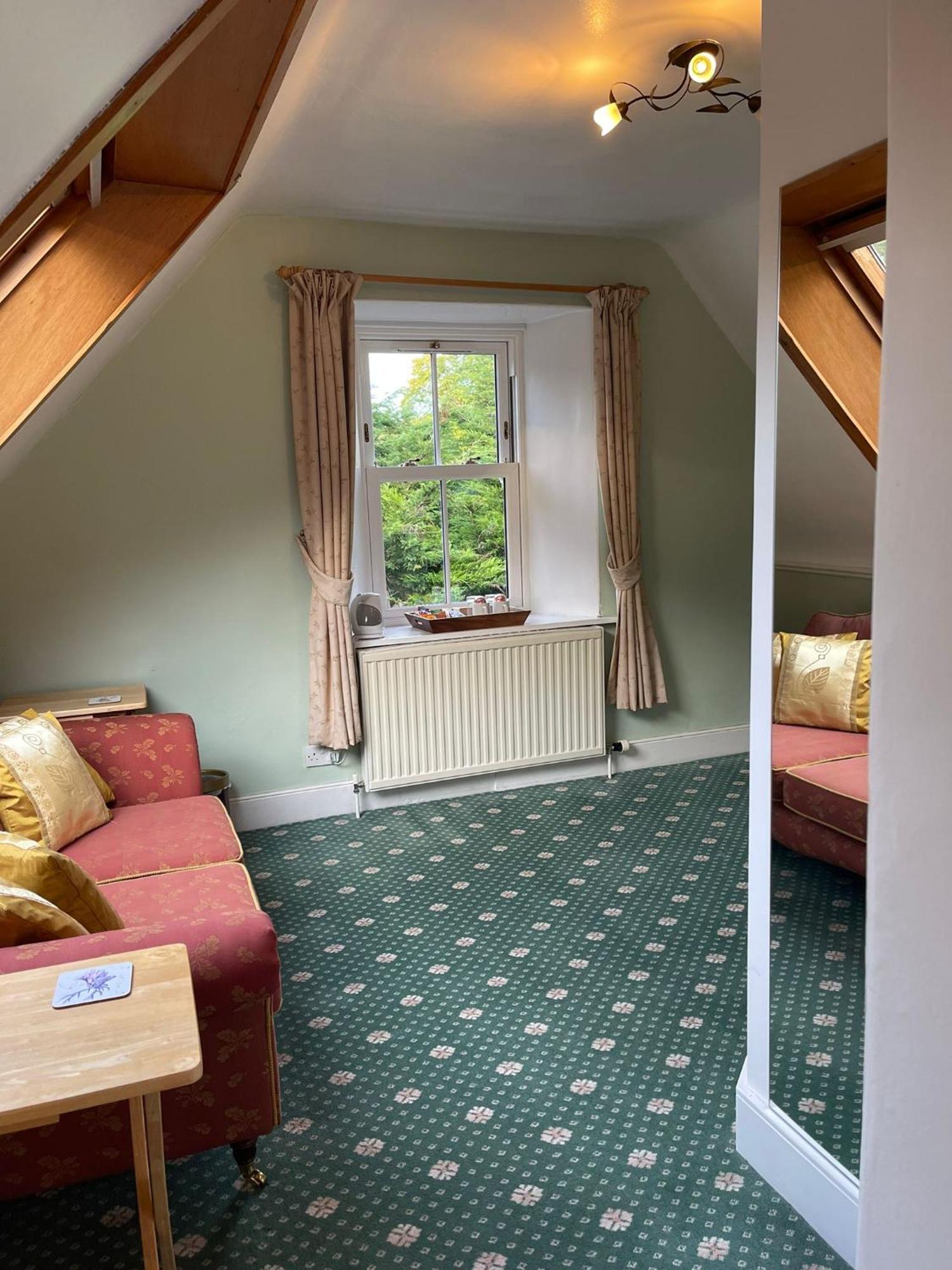 Ravenscourt House Hotel 4*